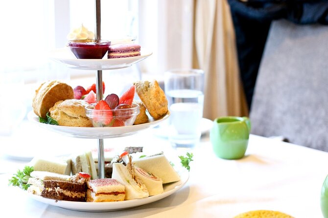 Afternoon High Tea in Burj Al Arab With Transfer - Dress Code