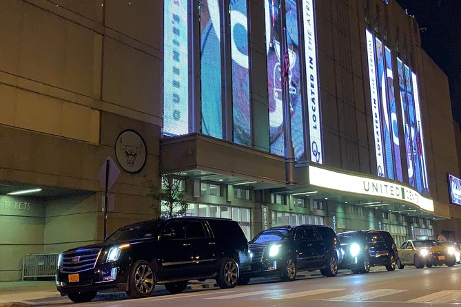 Chicago Private Airport Transfer Service via Luxury Vehicle - Accessibility and Participation