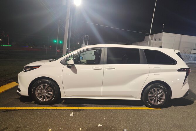 Multiple Taxi Services From the San Juan Airport up to 6 People - How to Book a Taxi Service for up to 6 People