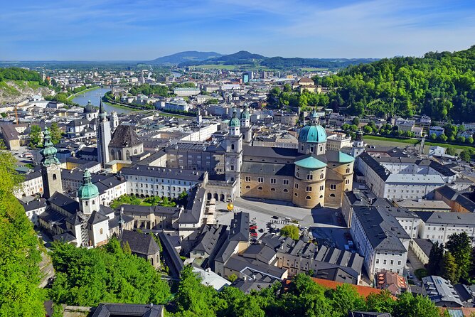 Private Tour to Salzburg, Christmas Market With Traditional Food - Festive Entertainment