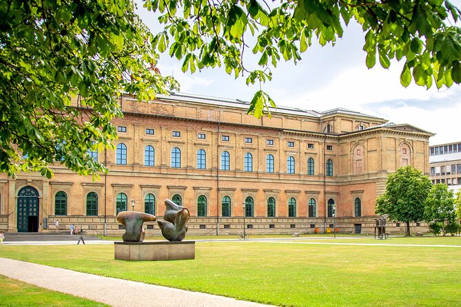 Skip-the-line Alte Pinakothek and Old Town Private Tour - Confirmation and Important Information