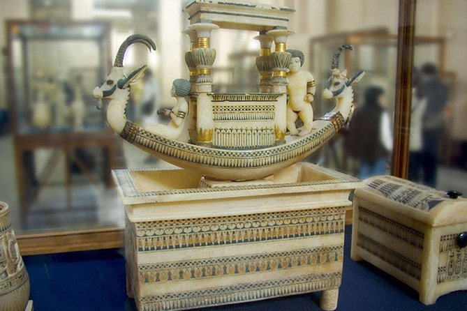 Tour to Giza Pyramids & Egyptian Museum From Alexandria by Car - Duration and Pickup