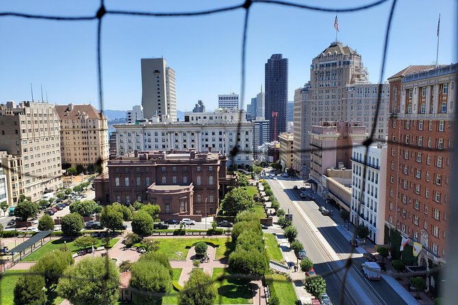 Walking Tour of Nob Hill - Cable Cars, Luxury Hotels, French-Gothic Cathedral - Indulge in Fine Dining and Shopping in Nob Hill