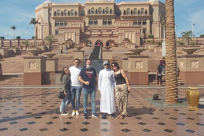 Abu Dhabi Private Tour With Professional Drive - The Sum Up