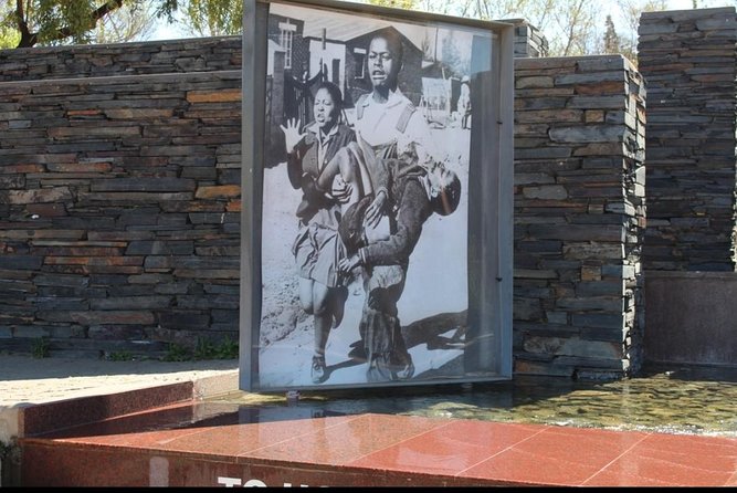 Private Soweto Tour 5 Hours Approximately From Johannesburg or Pretoria. - Reviews and Ratings