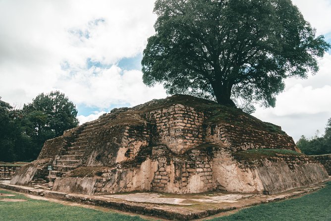 8-Day Best of Guatemala Tour: Antigua, Pacaya Volcano, Lake Atitlan and Tikal Ruins