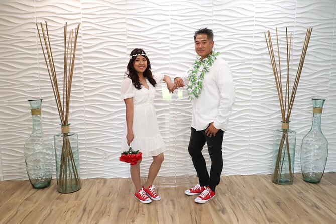 808 Deluxe Wedding at Hawaiian Wedding Chapel - Venue and Decor Details