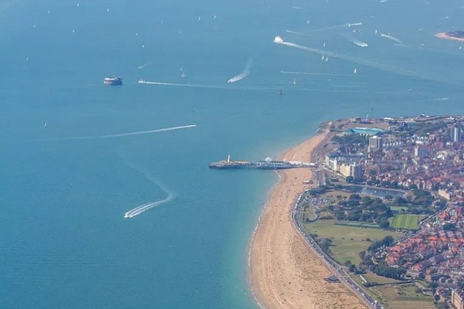 90 Minute Portsmouth & Isle of Wight Helicopter Tour