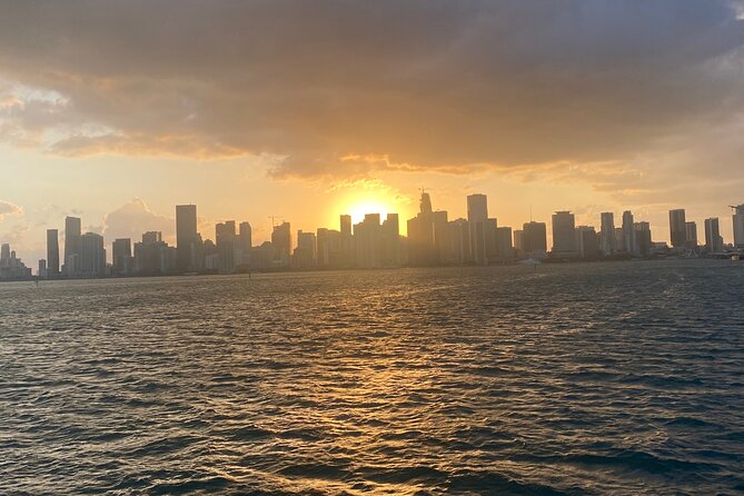 90 Minutes Sunset Biscayne Bay and South Beach Cruise - Good To Know