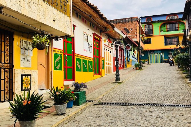 A Guatapé Tour - Pickup Locations