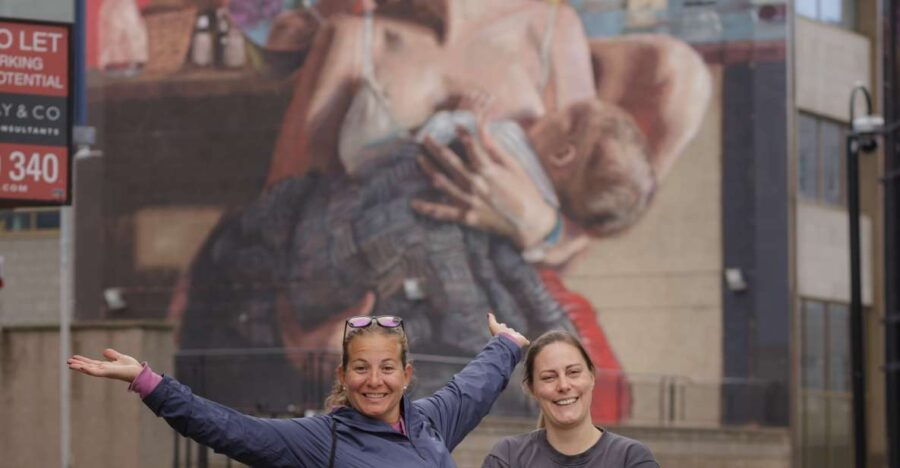 Aberdeen: Private Street Art Guided Walking Tour