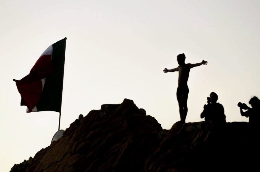 *Acapulco High Cliff Divers With 2 Drinks by Night - Good To Know