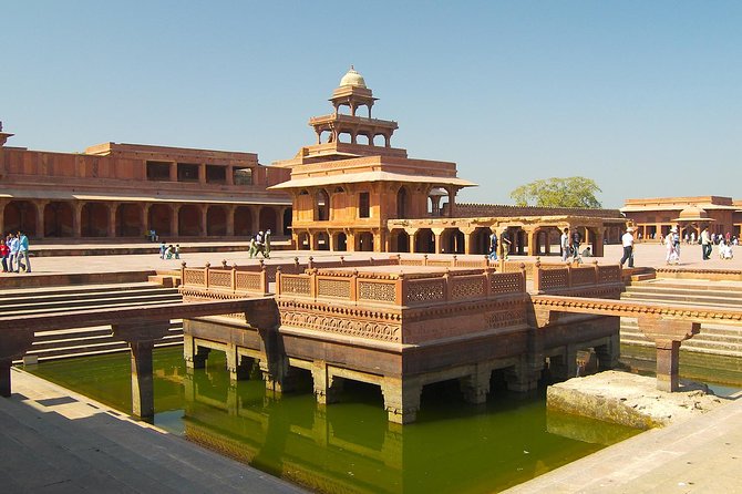 Affordable Transfer From Jaipur to Agra via Fatehpur Sikri