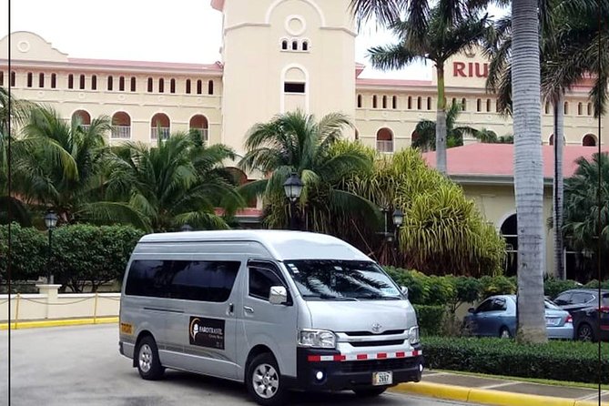 Airport Transfer Service Wows La Fortuna Visitors