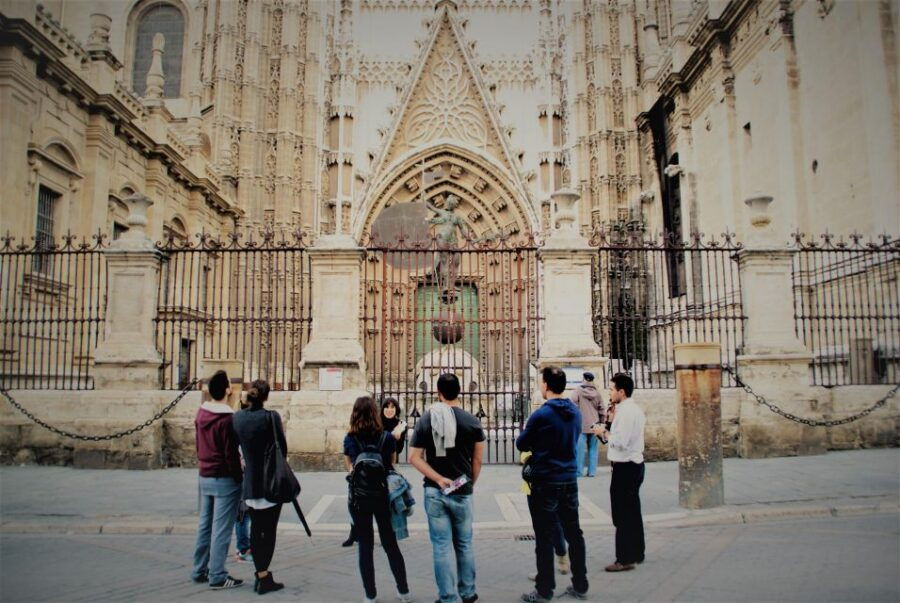 Alcazar & Cathedral of Seville Exclusive Group, Max. 8 Guest - Good To Know