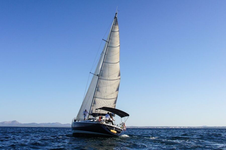 Alcudia: Sailing Yacht Excursion With Wine & Tapas - Good To Know