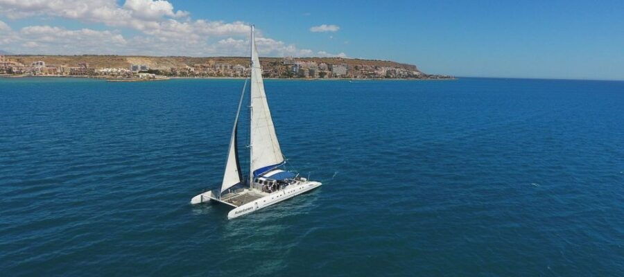 Alicante: 6-Hour Catamaran Cruise to Tabarca Island