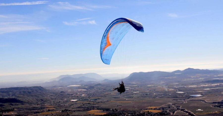 Alicante and Santa Pola: Tandem Paragliding Flight