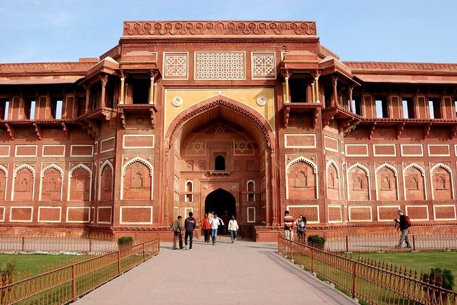All Inclusive Day Trip to Taj Mahal Agra Fort From Delhi - Good To Know
