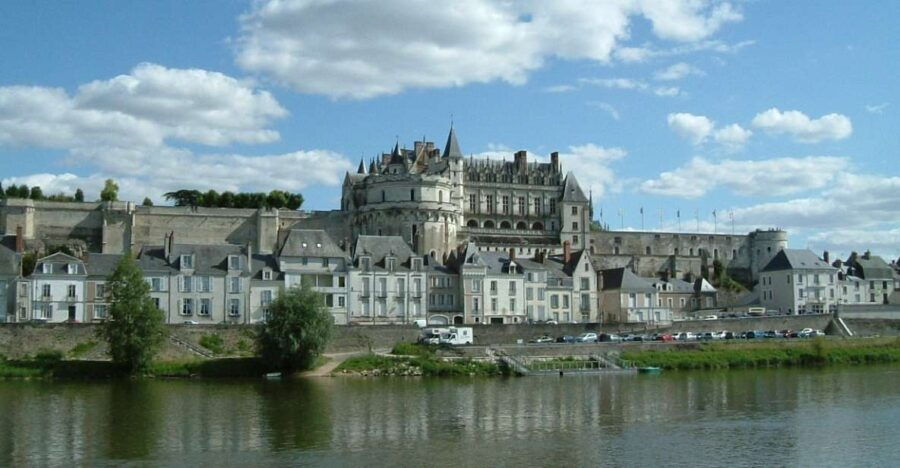Amboise: Royal Château of Amboise Private Tour With Tickets - Good To Know