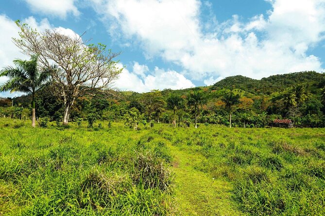 Anamuya Mountains Step Walking and Swimming Tour