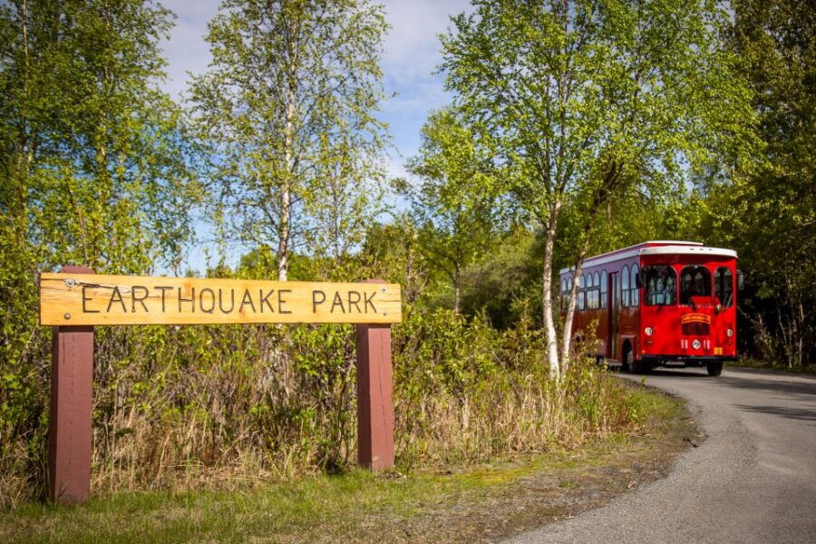 Anchorage: Deluxe Trolley City Tour - Good To Know