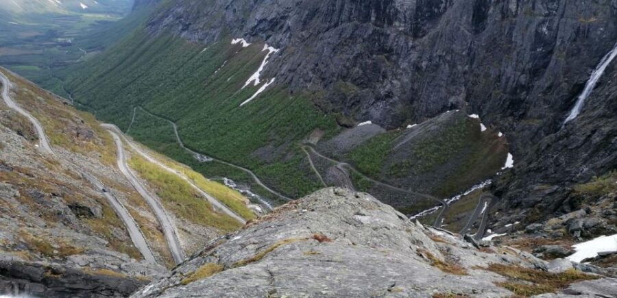 Åndalsnes - Trollstigen & Trollwall Audio Guide Bus Tour - Good To Know