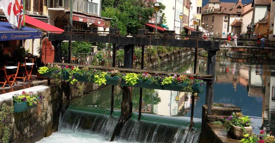Annecy Private Guided Tour From Geneva - Tour Description