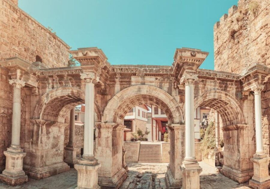 Antalya Scavenger Hunt And Sights Self-Guided Tour
