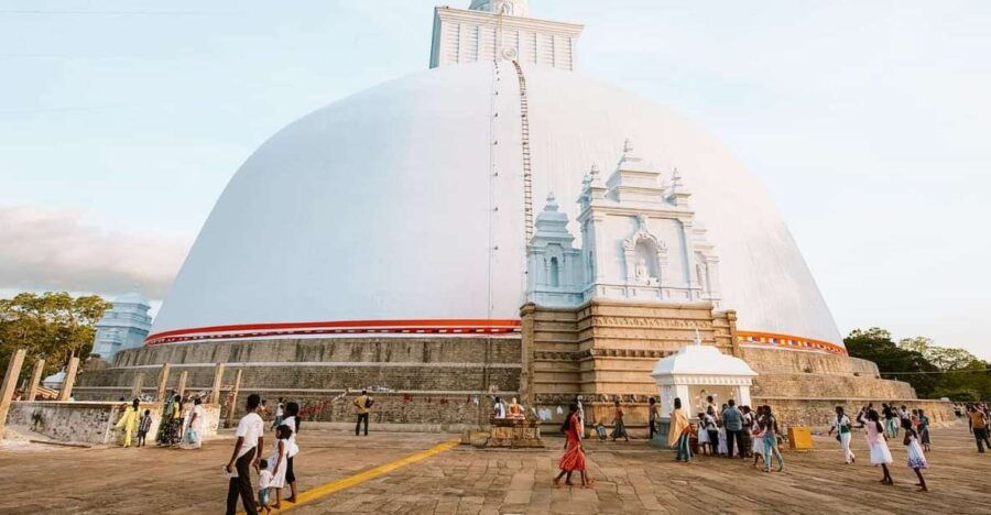 Anuradhapura Ancient City Guided Day Tour From Kandy - Good To Know