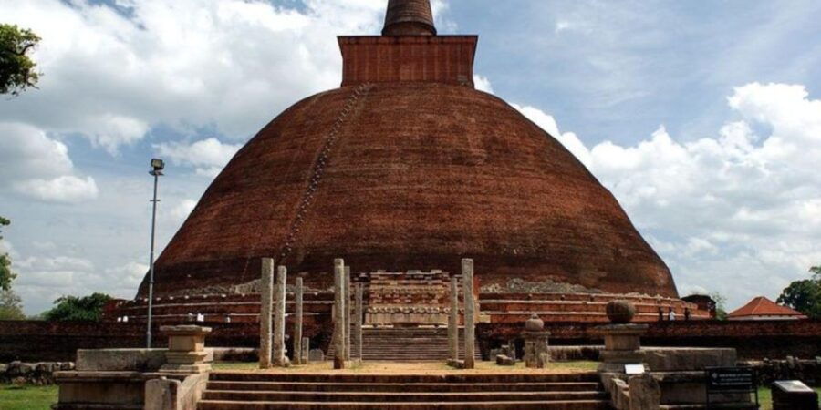 Anuradhapura Unveiled: Exclusive Private Day Tour”