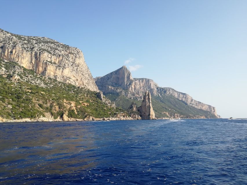Arbatax: Cala Luna Boat Tour With Grotta Del Fico Visit