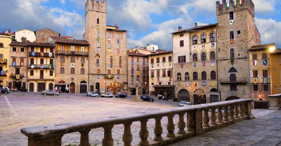 Arezzo: Private Walking Tour