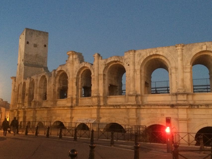 Arles: Art and History Walking Tour With Private Transfers