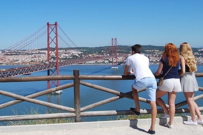 Arrabída Park With Wine, Cheese and Pastry Tasting
