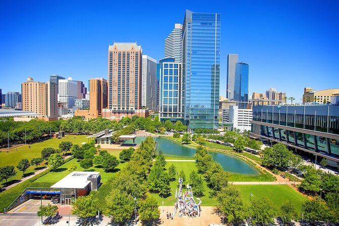 Arrival Private Transfer: George Bush Airport IAH to Houston in Luxury SUV - Service Inclusions