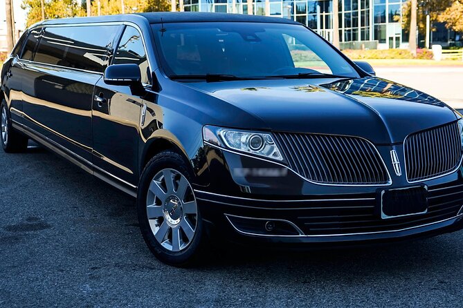 Arrival Transfer Montreal Airport YUL to Montreal by Limos or Bus