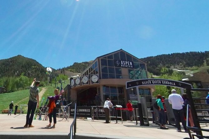 Aspen Scavenger Hunt: Get An “Altitude” Adjustment