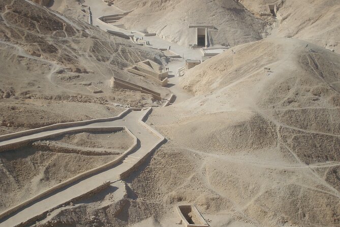 Aswan to Luxor: Full-Day Private Tour Temples and Tombs