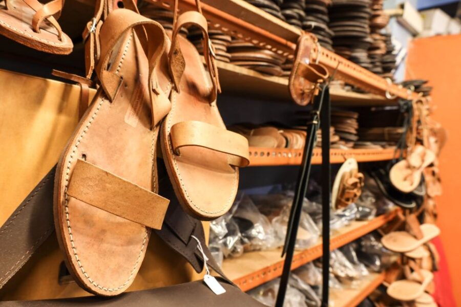 Athens: Local Markets With Artisanal Crafts Walking Tour - Good To Know