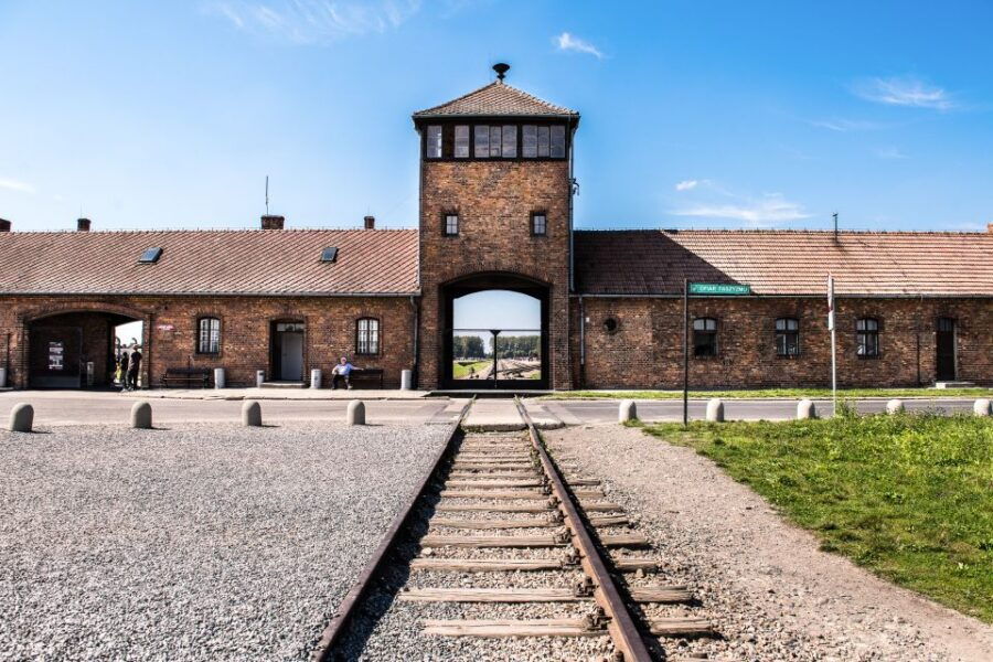 Auschwitz Ticket and Full-Day Tour From Krakow - Good To Know