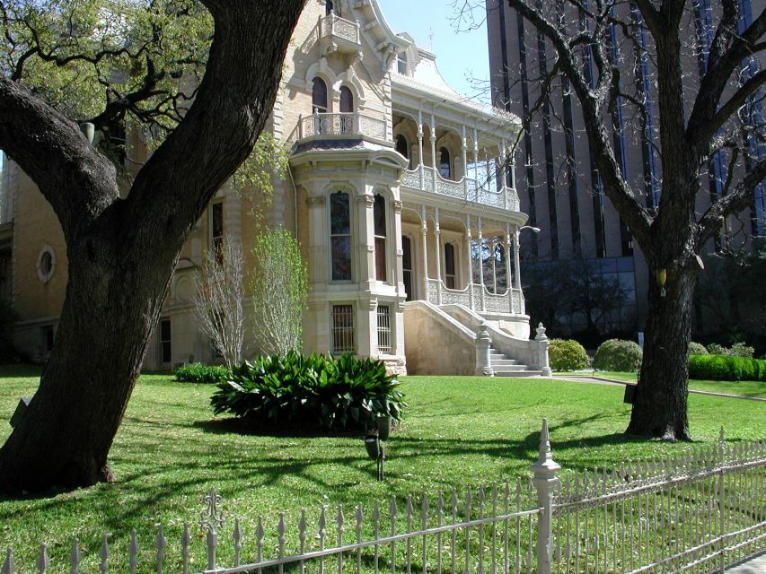 Austin: Panoramic City Center Tour With Stops - Good To Know