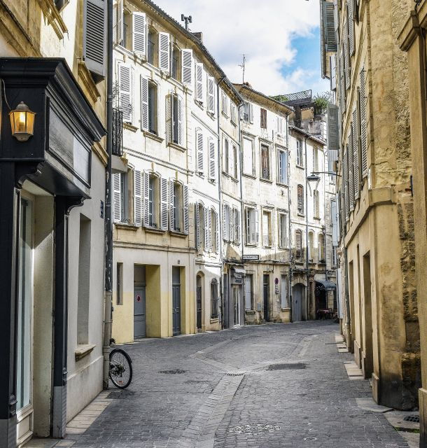 Avignon Private Guided Tour and Wine Tastings From Marseille