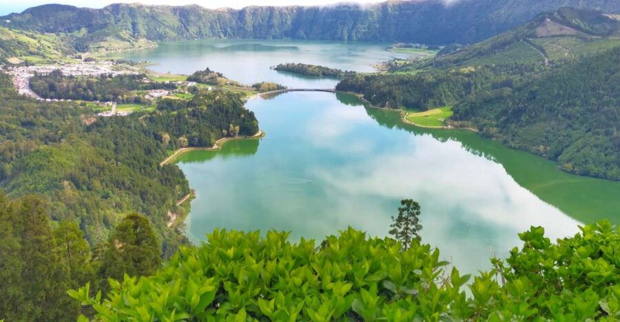 Azores: Private Tour Sete Cidades Green & Blue Lakes