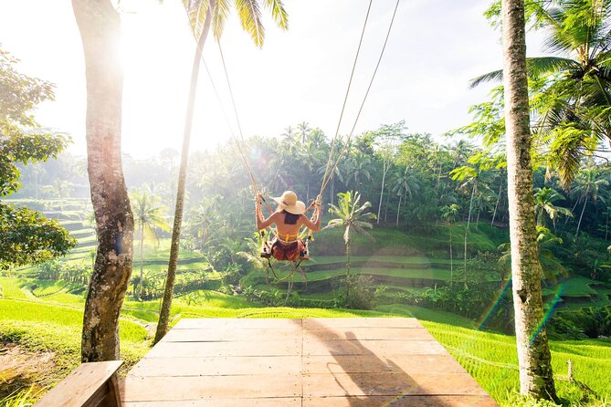 Bali 2 Days 1 Night Tour : Ubud - Bedugul Lake Beratan Temple