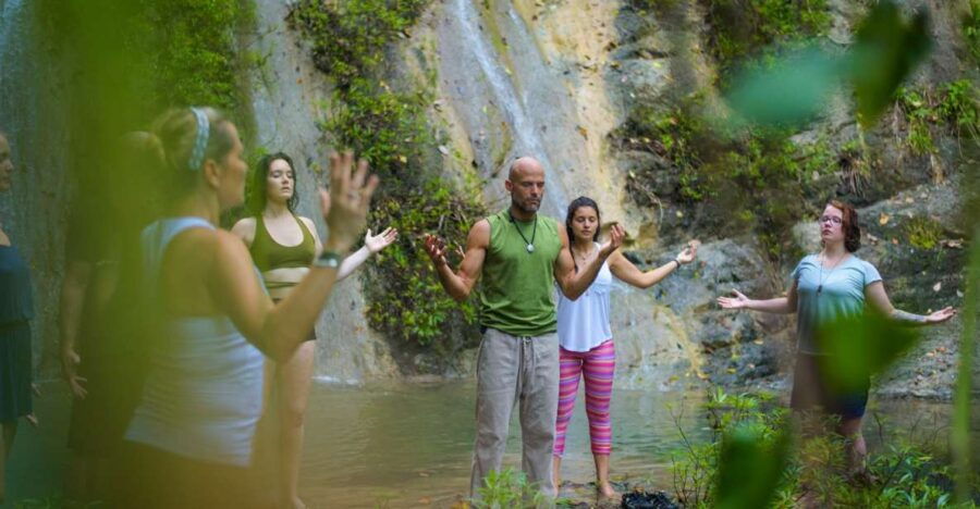 Bali: Healing and Aura Cleansing Tour With Yoga & Meditation