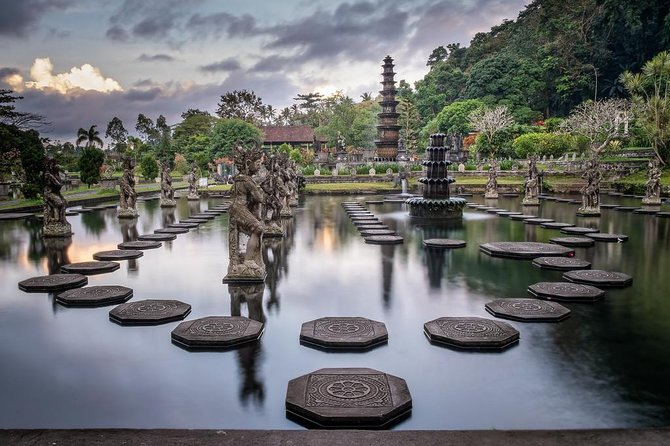Bali Instagram Tour : Heaven Gate Tour - Tirta Gangga - Tukad Cepung Waterfalls - Good To Know