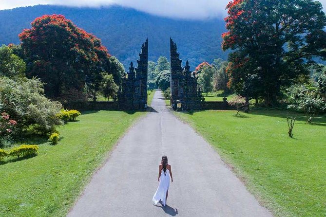 Bali Instagramable Tour : Handara Gate-Wanagiri Hidden Hills-Banyumala Waterfall - Good To Know