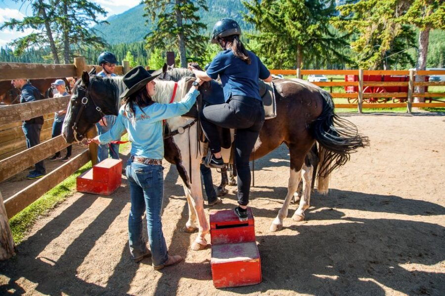 Banff National Park: 1-Hour Bow River Horseback Ride - Good To Know