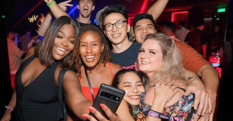 Bangkok: Bar & Club Crawl Experience - Good To Know